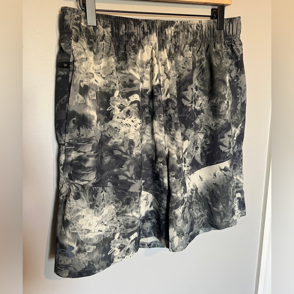 Under Armour Men’s Shorts Size Large - Picture 3 of 5